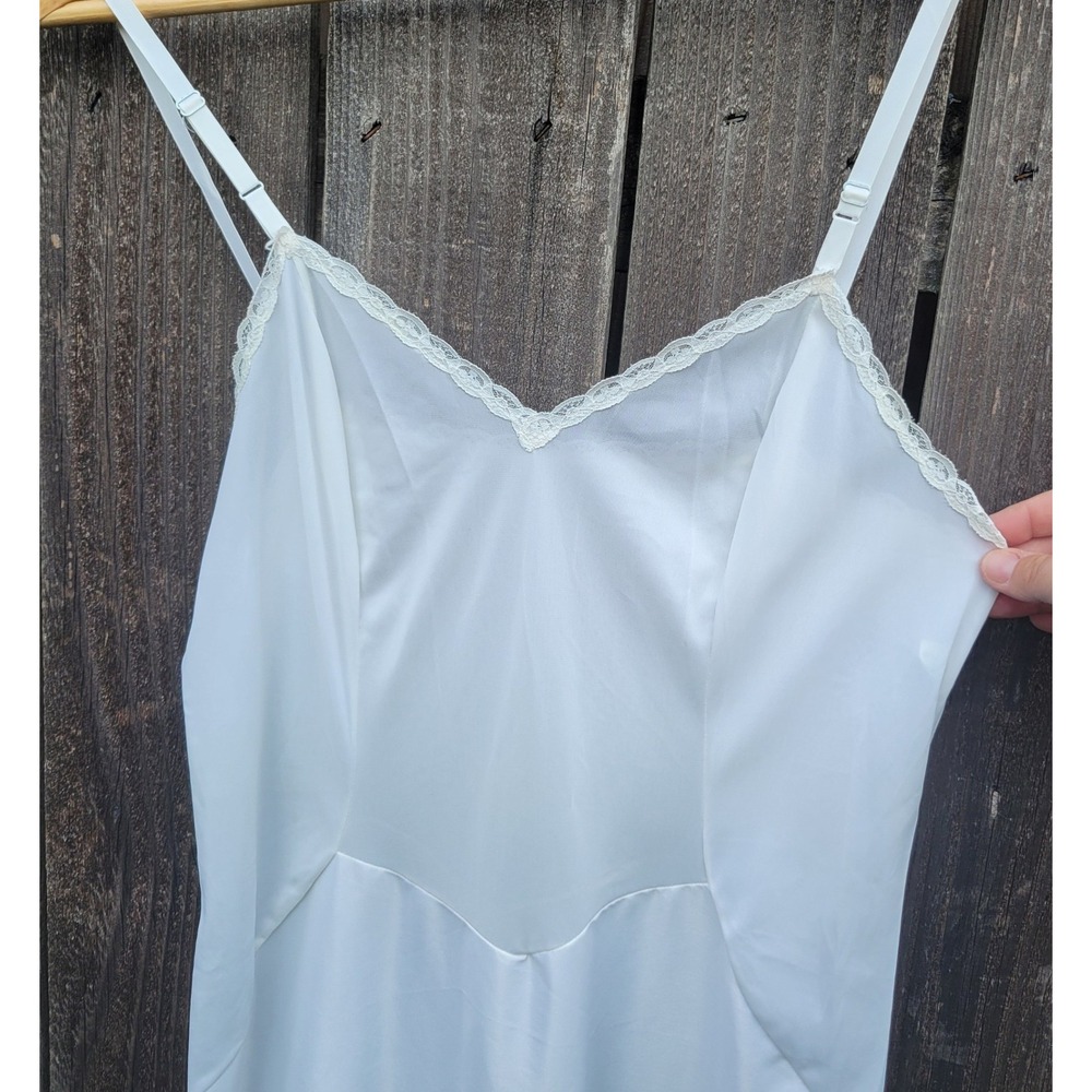 VTG Kayser White Nylon Tricot Full Length Slip Dress Lace Trim V-Neck USA Sz 36 - Picture 6 of 6